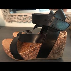 Blowfish Malibu black wedges